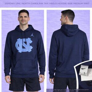 Jordan Men's North Carolina Tar Heels Hoodie with Emblem Size Medium Size M NWT
